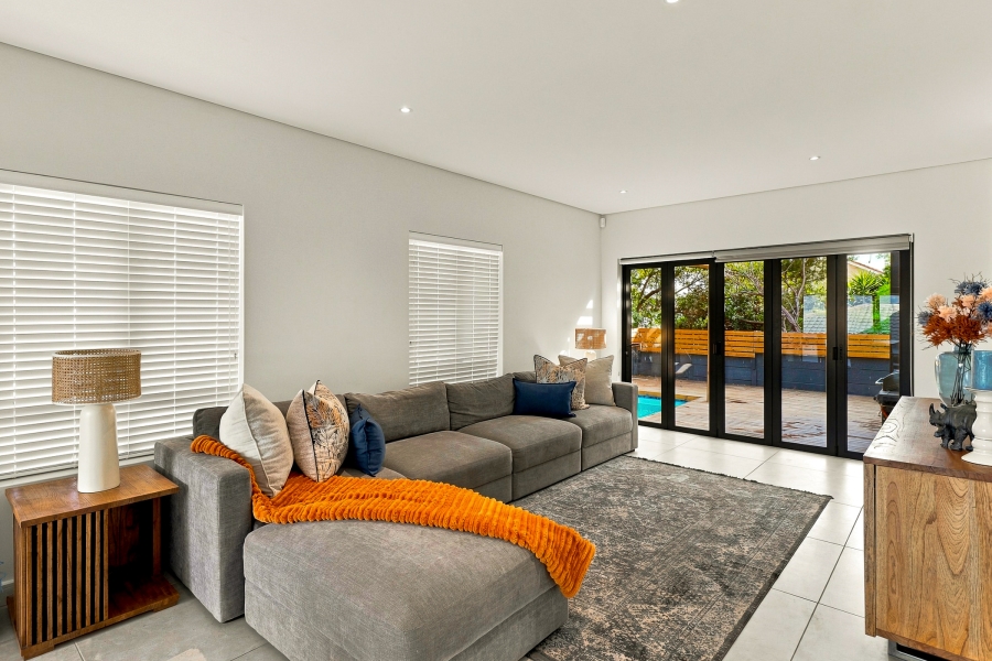 4 Bedroom Property for Sale in Somerset Ridge Western Cape